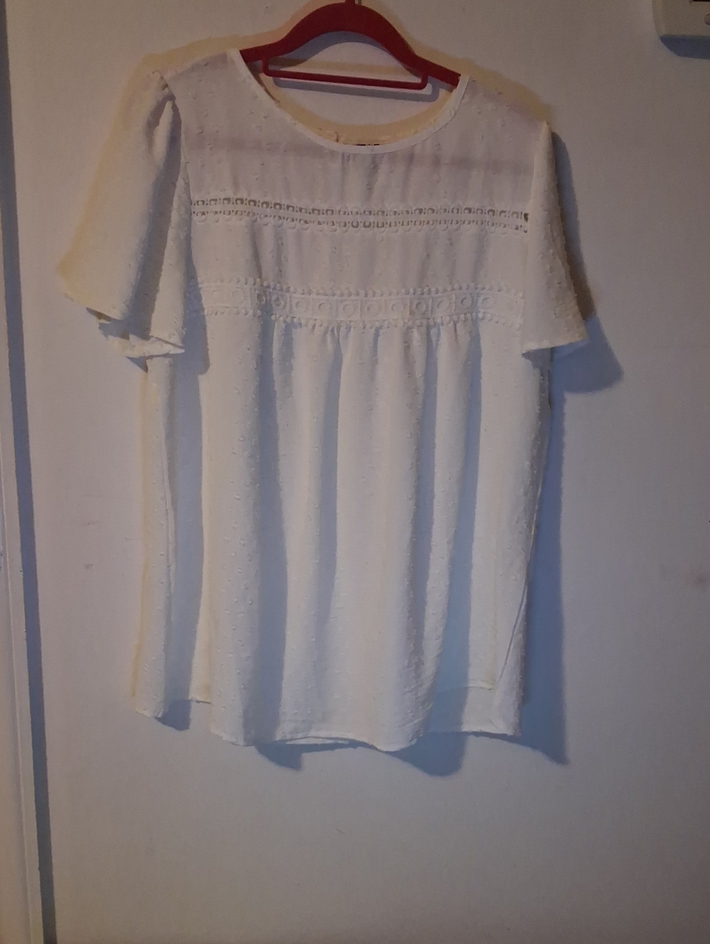 Women's White Eyelet Lace Yoke Flutter Sleeve Tunic